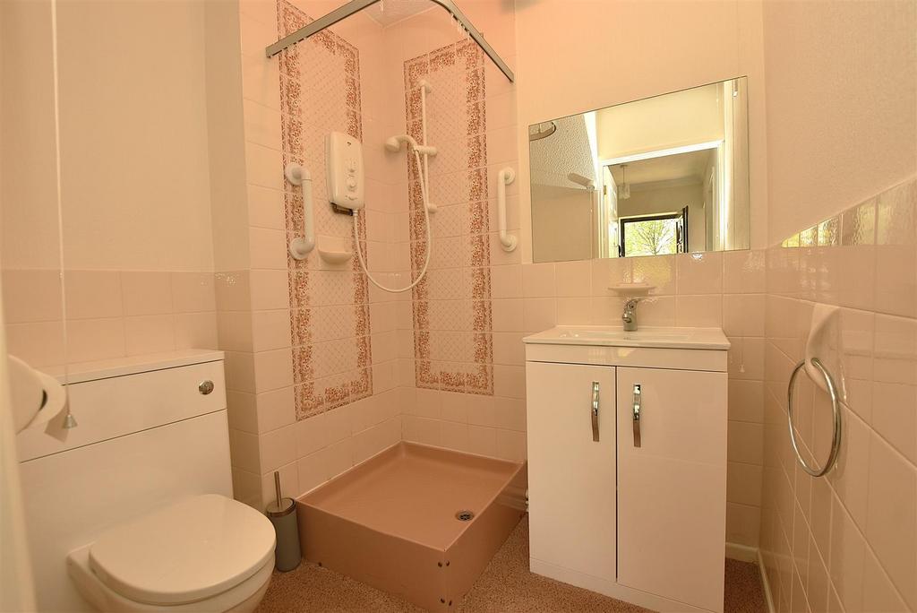 Shower Room (ground floor)