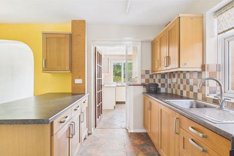 21 Beech Road, Martock, TA12 6DT