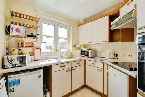 1 bedroom apartment for sale, Halebrose Court, Southbourne BH6