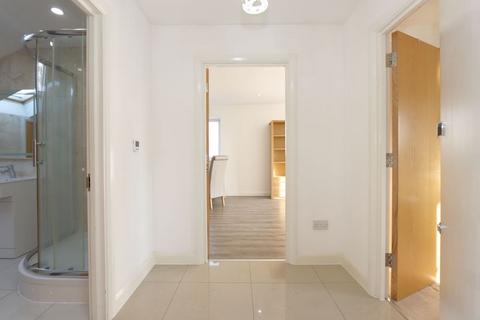 1 bedroom apartment to rent, Wanti Terrace, Chigwell IG7