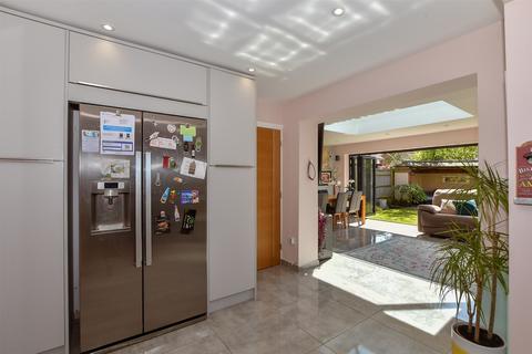 11 Greenhill, Staplehurst, Tonbridge, TN12 0SU