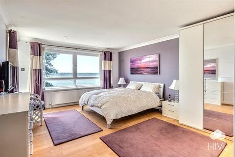 4 bedroom flat for sale, 391 Sandbanks Road, Poole BH14
