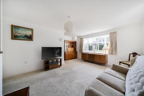 undefined, Addington Road, Sanderstead, Surrey, CR2 8AX