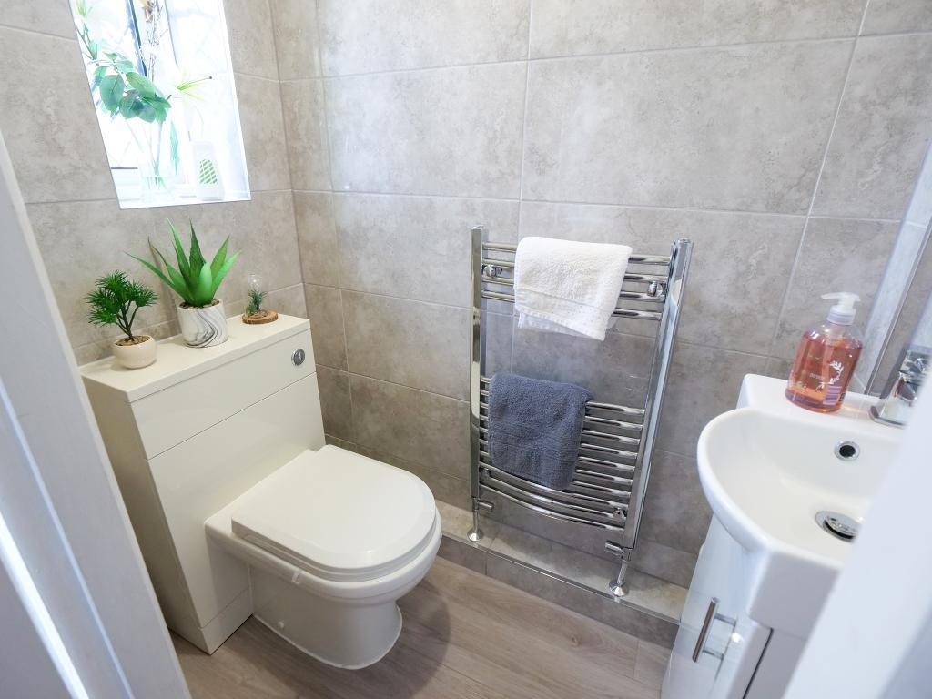 Cloakroom/WC