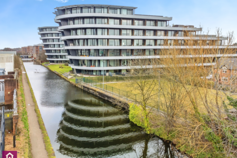 2 bedroom flat for sale, Woodfield Road, Altrincham, Greater Manchester, WA14