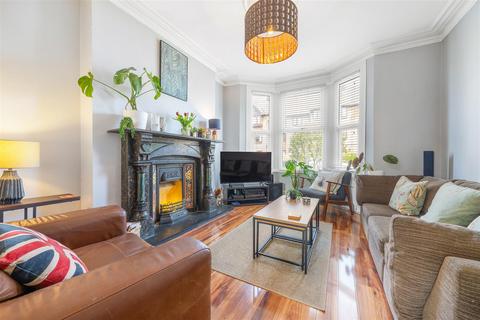 5 Melvin Road, London, SE20 8EU