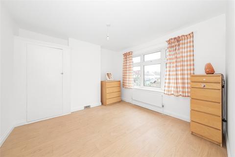 3 bedroom terraced house for sale, Nutfield Road, Thornton Heath, CR7