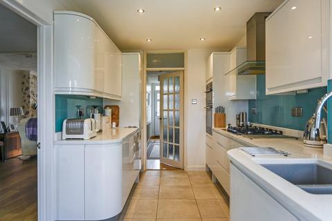 3 bedroom detached house for sale, Townland Close, Biddenden, Ashford, Kent, TN27