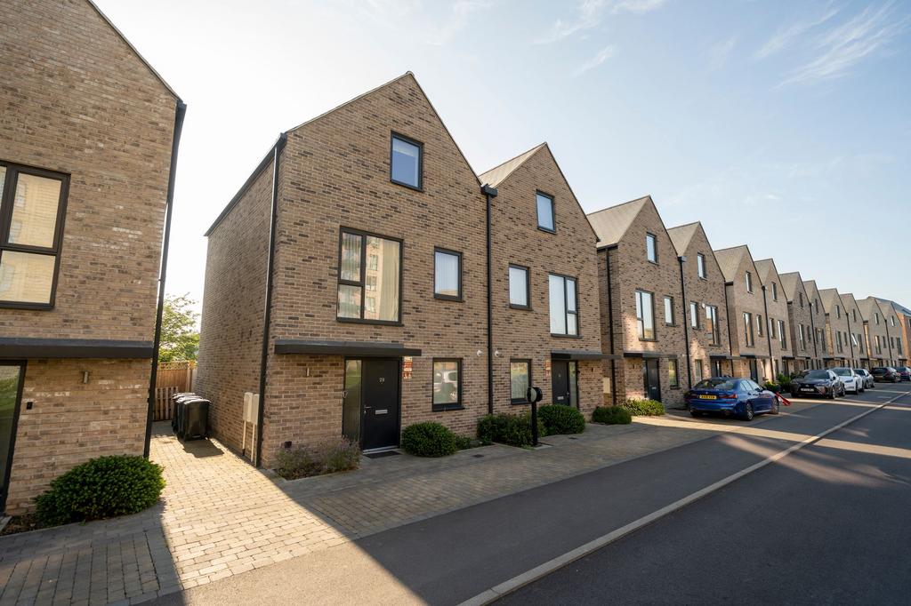 Clara Rackham Street, Cambridge, CB1 3 bed townhouse for sale - £700,000