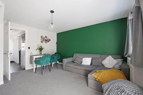 2 bedroom terraced house for sale, Manisty Court, Sittingbourne ME10