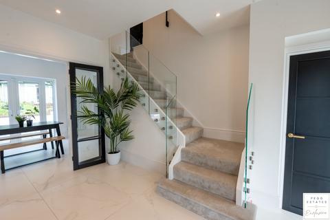 4 bedroom detached house for sale, Ashburton Road, Newton Abbot