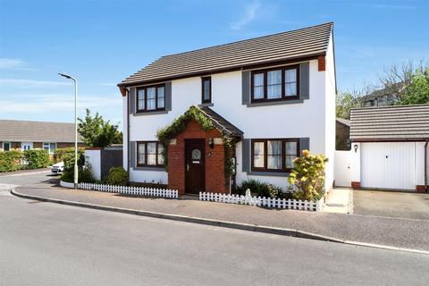 3 bedroom detached house for sale, East Ridge View, Bideford, Devon, EX39