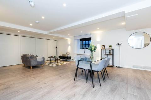 1 bedroom apartment to rent, E8