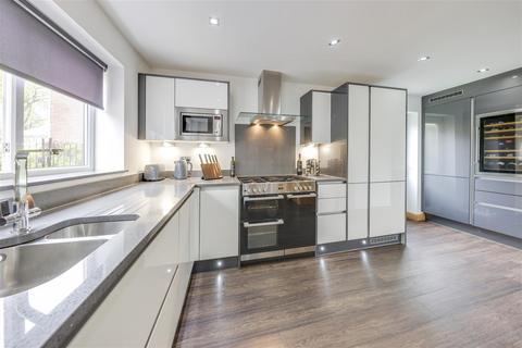 4 bedroom detached house for sale, Oulder Hill Drive, Bamford, Rochdale