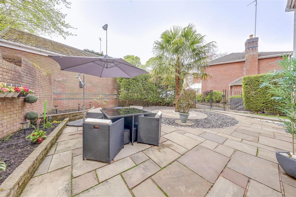Rear Garden Alt 2