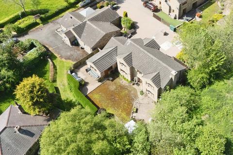 4 bedroom detached house for sale, Tong Moor Side, Bradford BD11