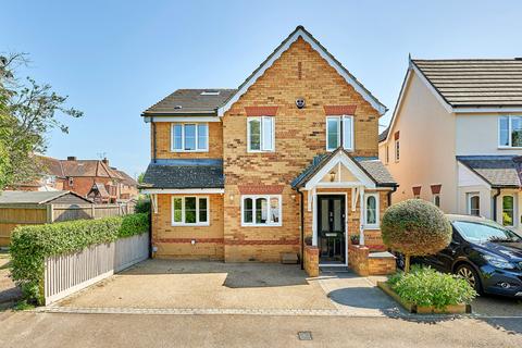 4 bedroom detached house to rent, Liberty Walk, Hertfordshire AL1
