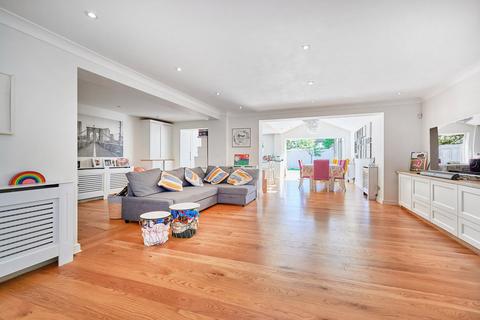 4 bedroom detached house to rent, Liberty Walk, Hertfordshire AL1