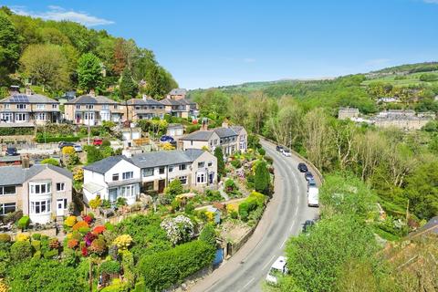 21 Hill Crest, Hebden Bridge, HX7 6BQ