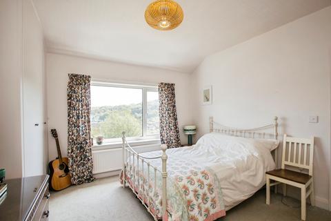 21 Hill Crest, Hebden Bridge, HX7 6BQ