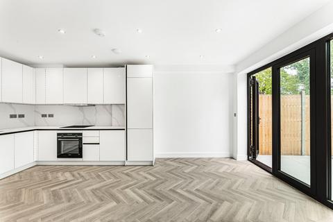 4 bedroom terraced house for sale, Quarter Four, Larkshall Road, London, E4