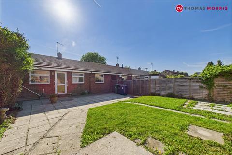 2 bedroom bungalow for sale, Palmers Way, Royston SG8