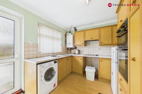 2 bedroom bungalow for sale, Palmers Way, Royston SG8