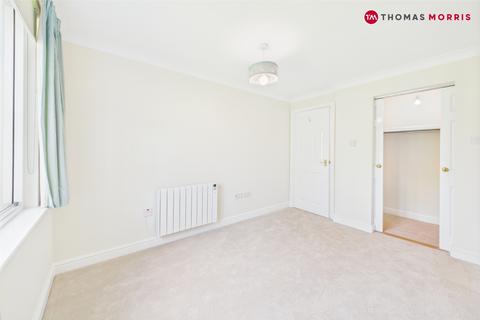 2 bedroom apartment for sale, Crosshall Road, St. Neots PE19