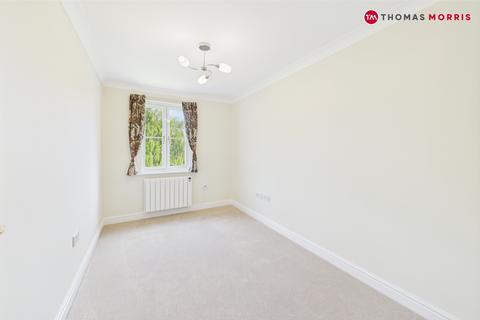 2 bedroom apartment for sale, Crosshall Road, St. Neots PE19