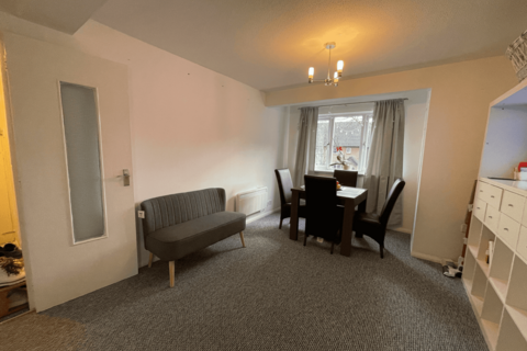 undefined, Emerald Close, London, E16