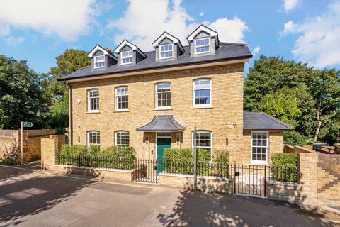 Sunnyside, Wimbledon, London, SW19