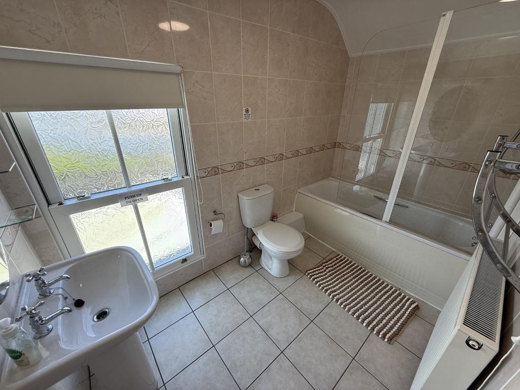 Main Bathroom