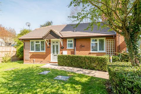 undefined, Firs Avenue, Windsor
