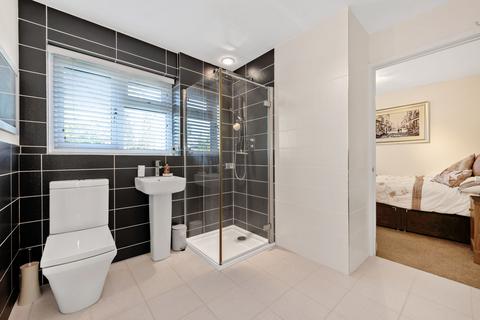 2 bedroom bungalow for sale, Firs Avenue, Windsor