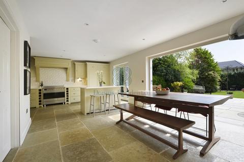 Field Beck House Harewood Road, Collingham, Wetherby, LS22 5BY