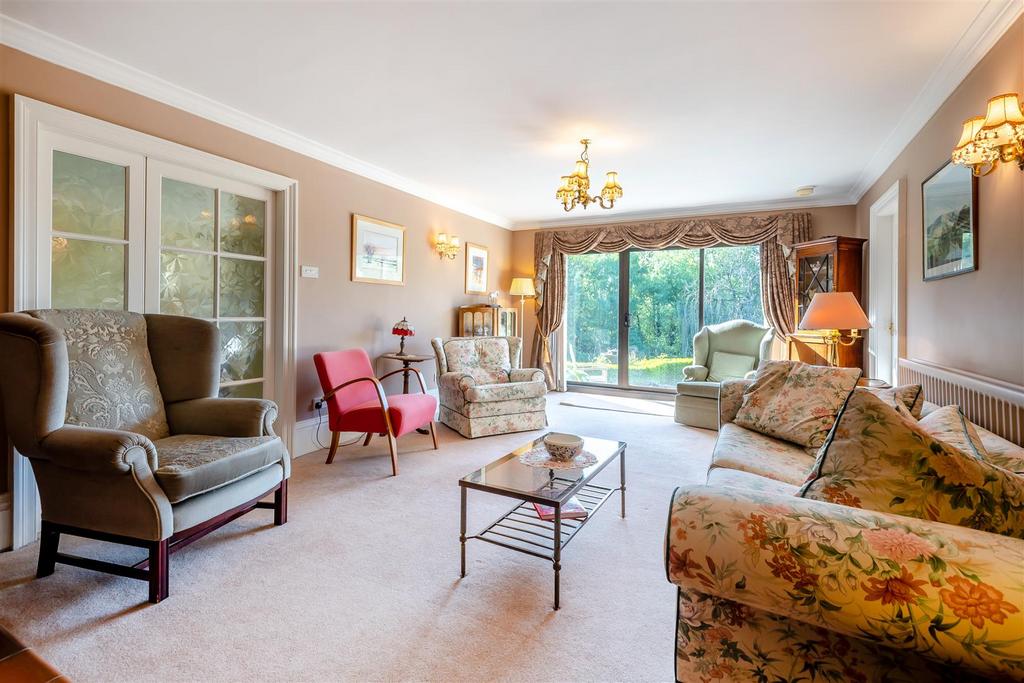 8645743-interior09.jpg