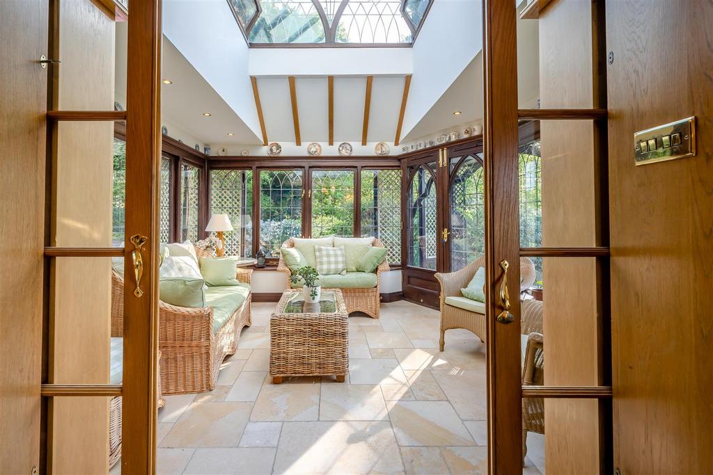8645743-interior14.jpg