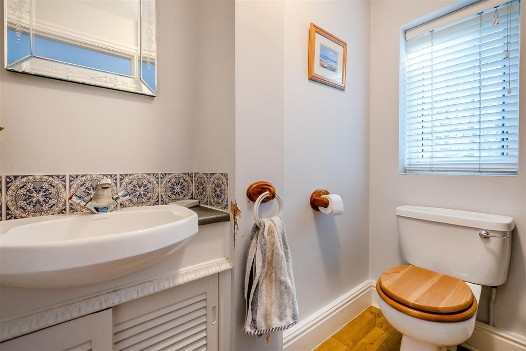 8645743-interior01.jpg