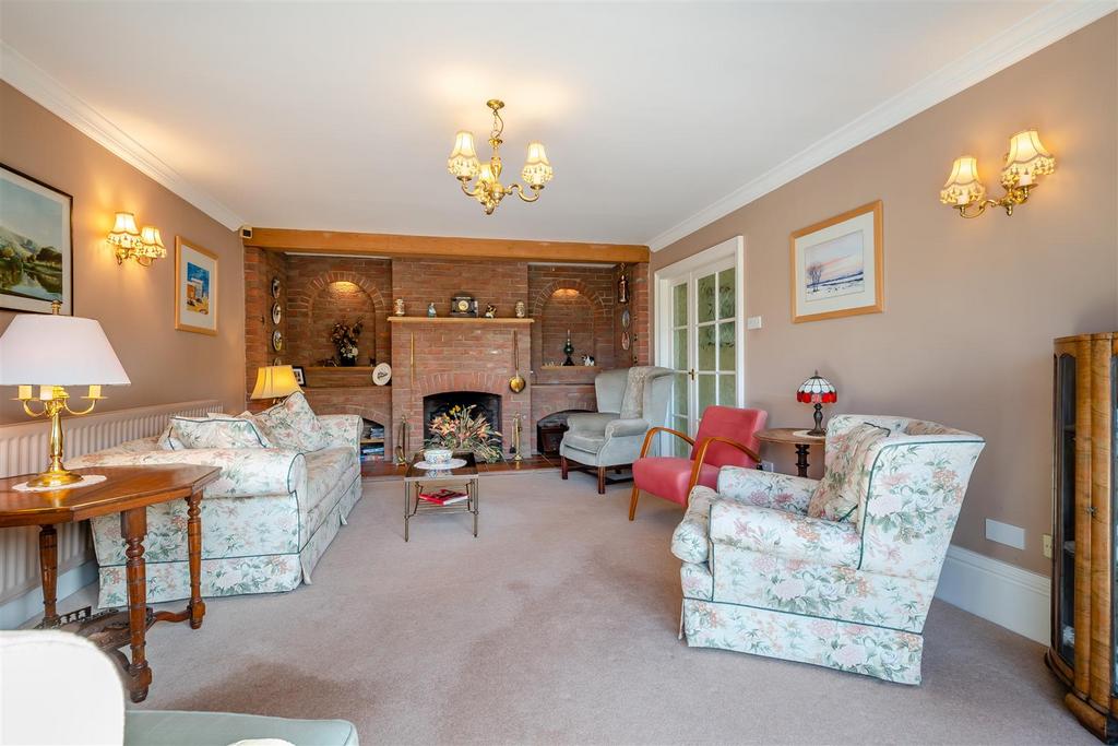 8645743-interior08.jpg