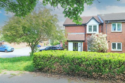71 Pollards Green, Chelmsford, CM2 6UL