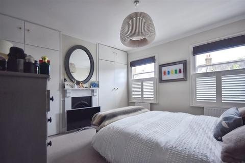 60 Osterley Park View Road, London, W7 2HH