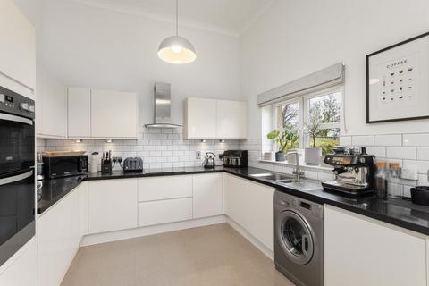 14 Hoggan Way, Loanhead, EH20 9DG