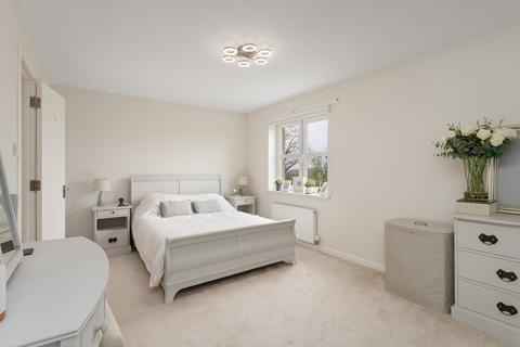 14 Hoggan Way, Loanhead, EH20 9DG
