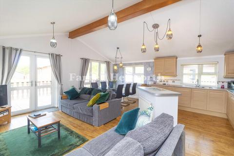 2 bedroom property for sale, Borwick Lane, Carnforth LA6