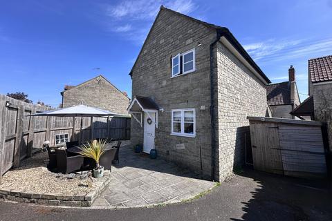 Sutton Road, Somerton TA11