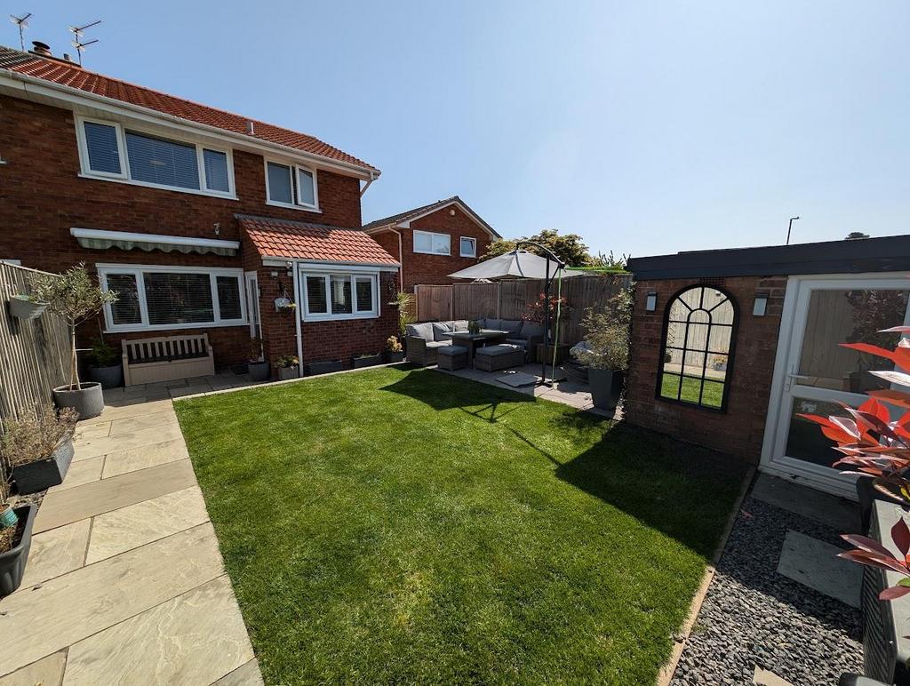 59 Mallard rear garden 2.jpg