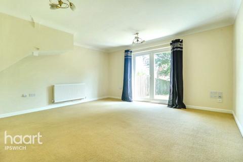 5 Lacewing Close, Pinewood, Ipswich, IP8 3UD