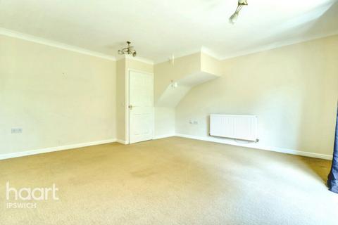5 Lacewing Close, Pinewood, Ipswich, IP8 3UD
