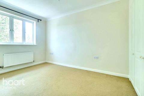 5 Lacewing Close, Pinewood, Ipswich, IP8 3UD