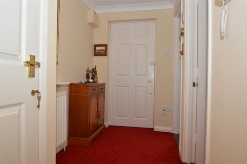 1 bedroom flat for sale, RYDE ESPLANADE